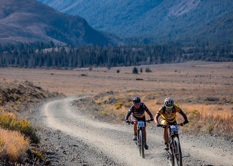 Deporte y naturaleza se unen en Titan Forest Patagonia 2025, la carrera que conquista la Patagonia