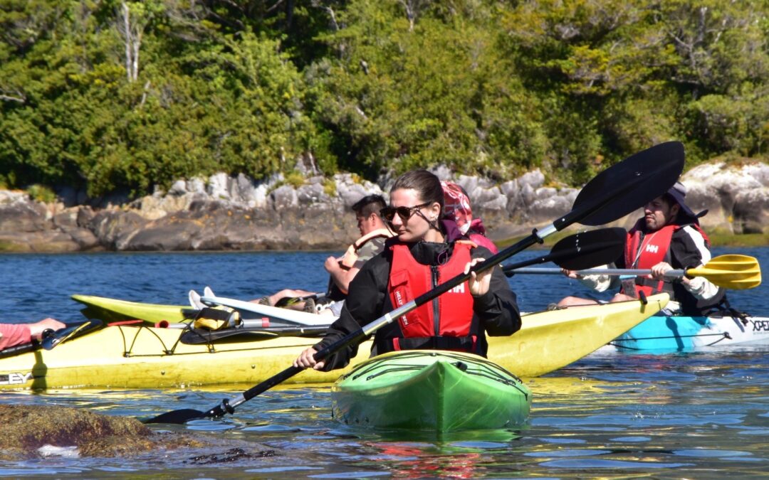 Kayak en el fin del río: una travesía inolvidable en Raúl Marín Balmaceda