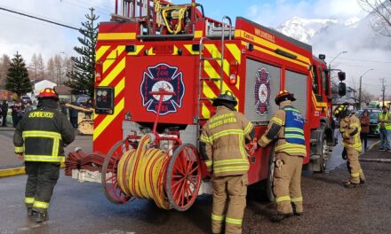 Apoyemos a nuestros bomberos! Venta de garage y remate este domingo en Villa Mañihuales