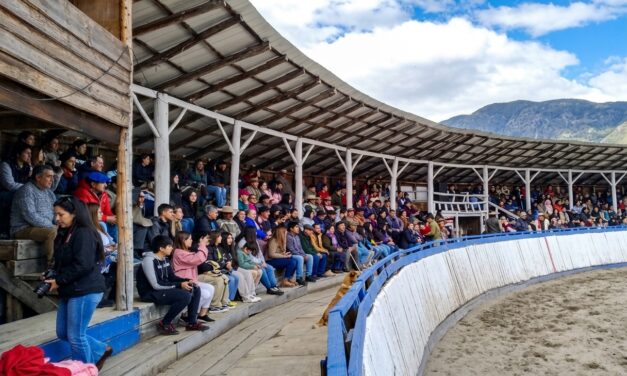 Zapateo, tradición y diversión familiar: Conoce el programa dieciochero del Club de Rodeo Chileno de Villa Mañihuales